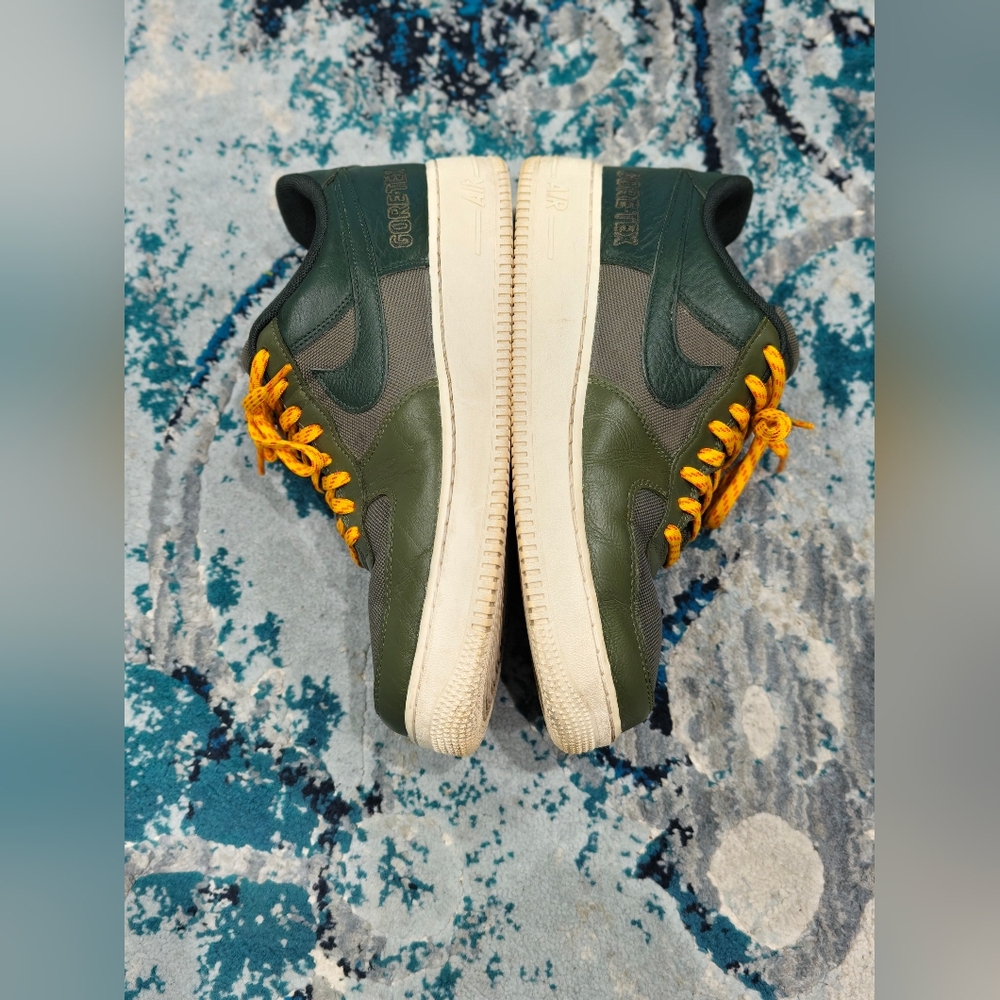 *SOLD* 2020 Nike Air Force 1 Low GORETEX GTX Medium Olive СТ2858-200 US9.5